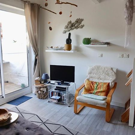 Beach, Wine, Dining, Sports, Summer, Winter Apartment Serignan Ngoại thất bức ảnh
