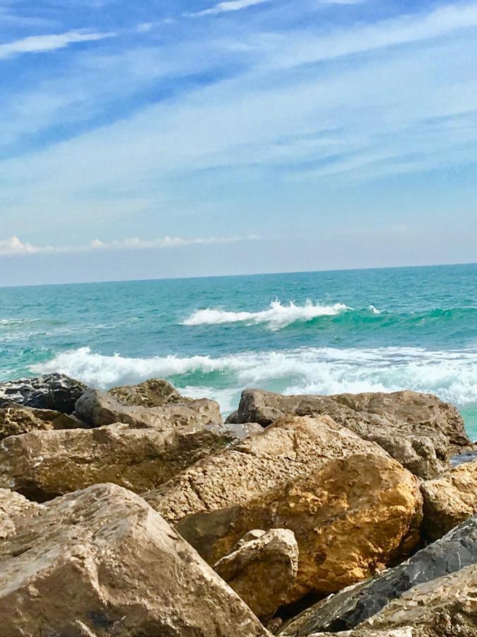 Beach, Wine, Dining, Sports, Summer, Winter Apartment Serignan Ngoại thất bức ảnh