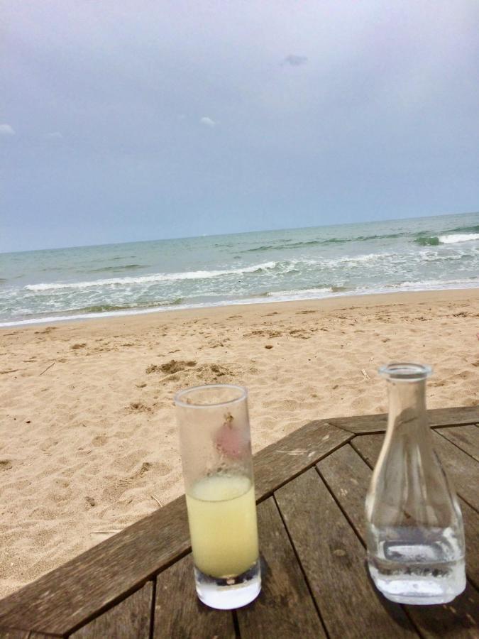 Beach, Wine, Dining, Sports, Summer, Winter Apartment Serignan Ngoại thất bức ảnh