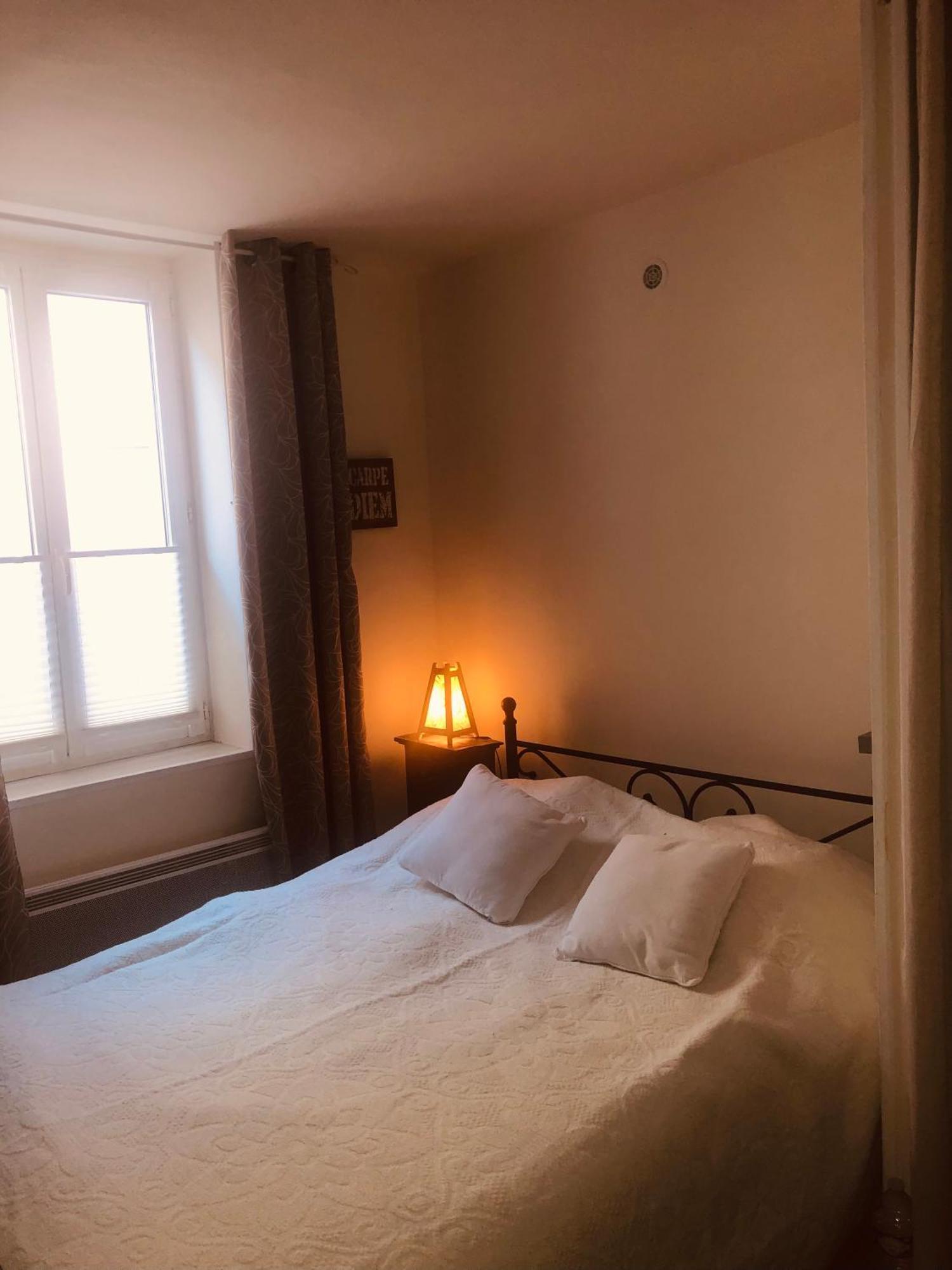 Beach, Wine, Dining, Sports, Summer, Winter Apartment Serignan Ngoại thất bức ảnh